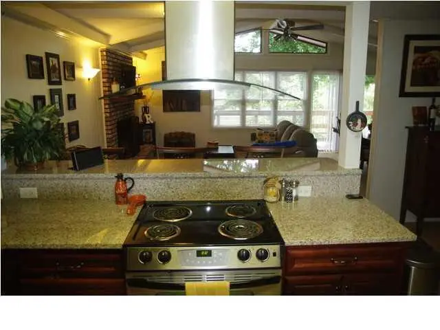 11 Poquito Road, Shalimar, FL 32579 - Image #2