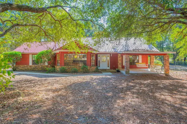 2864 Silverhill Road, Crestview, FL 32536