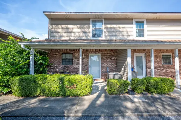 225 Carmel Drive #27, Fort Walton Beach, FL 32547