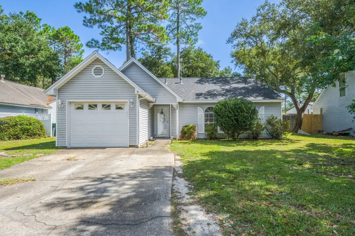 1057 Emerald Lane, Fort Walton Beach, FL 32547 - Image #1