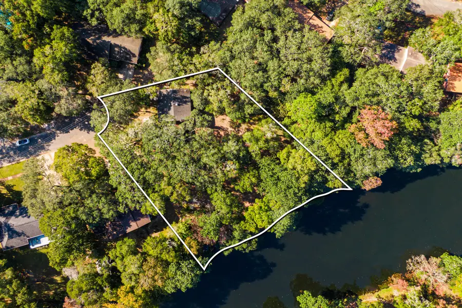 20 NW Sherwood Road, Fort Walton Beach, FL 32547 - Image #2