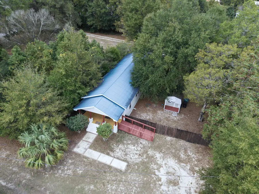 120 N Davis Lane, Defuniak Springs, FL 32433 - Image #3