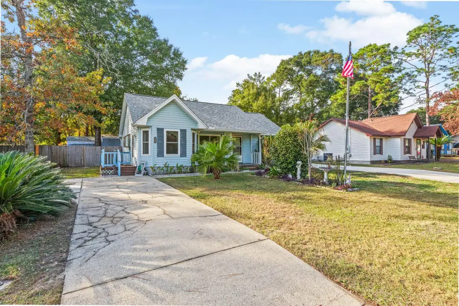 144 Oak Terrace Drive, Crestview, FL 32539 - Image #2