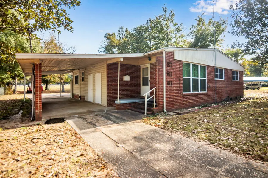 103 Adkinson Drive, Crestview, FL 32536 - Image #2