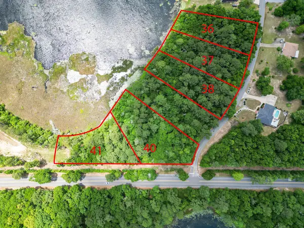 41 Lake Holley Circle, DeFuniak Springs, FL 32433