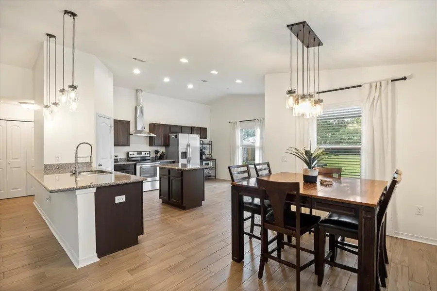 8174 Tavira Street, Navarre, FL 32566 - Image #2