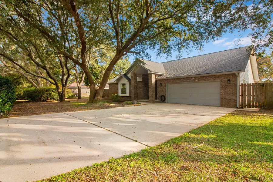 2591 Hidden Creek Drive, Navarre, FL 32566 - Image #2