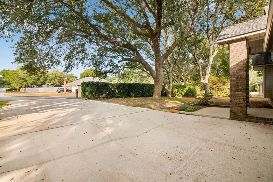 2591 Hidden Creek Drive, Navarre, FL 32566 - Image #3