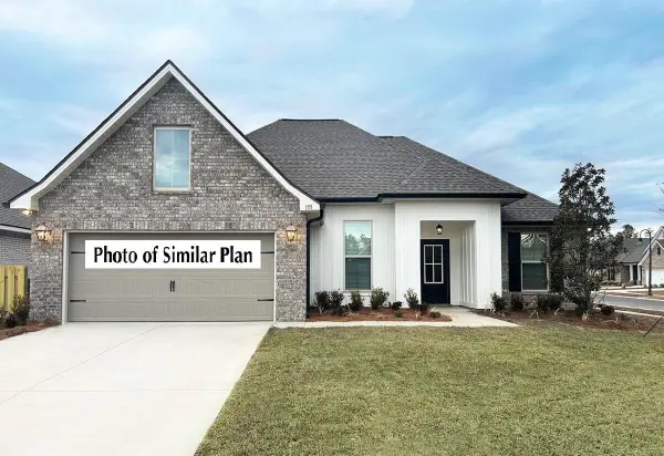 6 Bon Ami Drive, Freeport, FL 32439