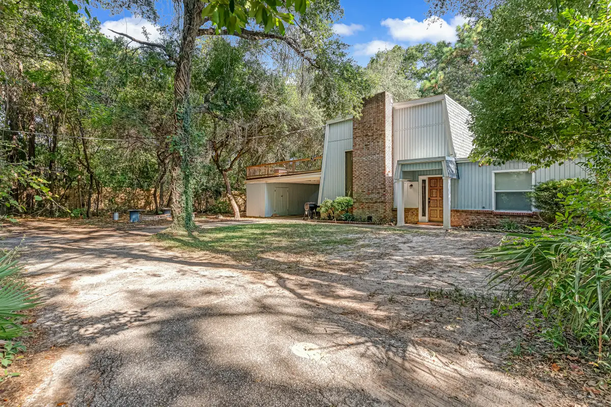 2037 Lewis Turner Boulevard #B, Fort Walton Beach, FL 32547 - Image #1