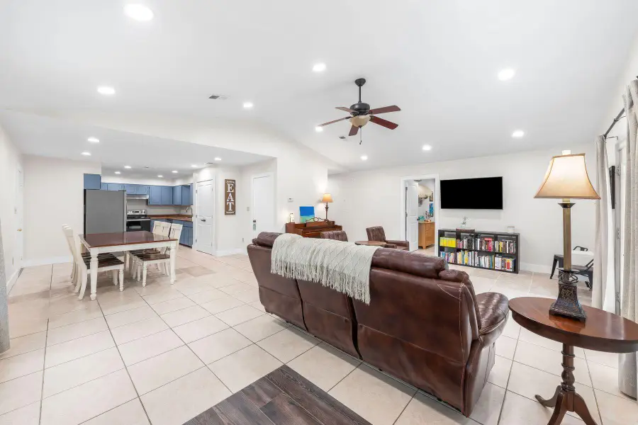 32 7th Avenue #120, Shalimar, FL 32579 - Image #3