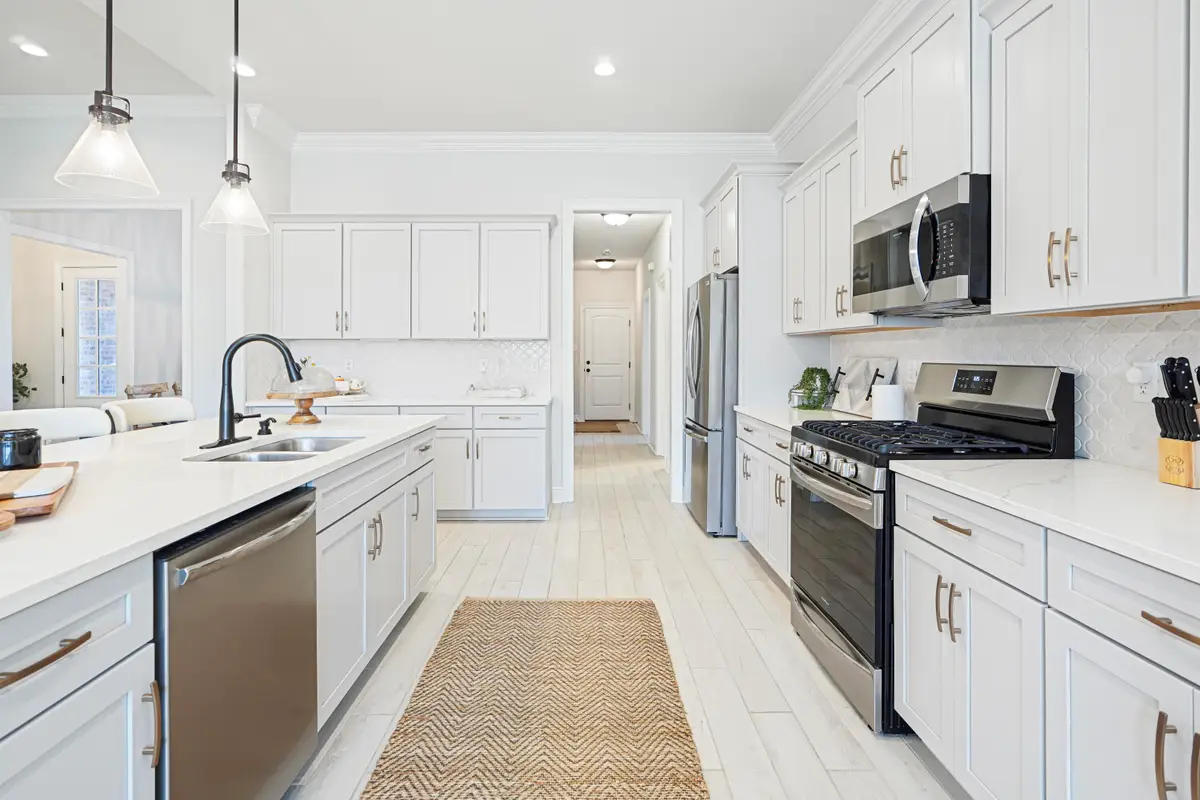 198 Blaze Boulevard, Freeport, FL 32439 - Image #1