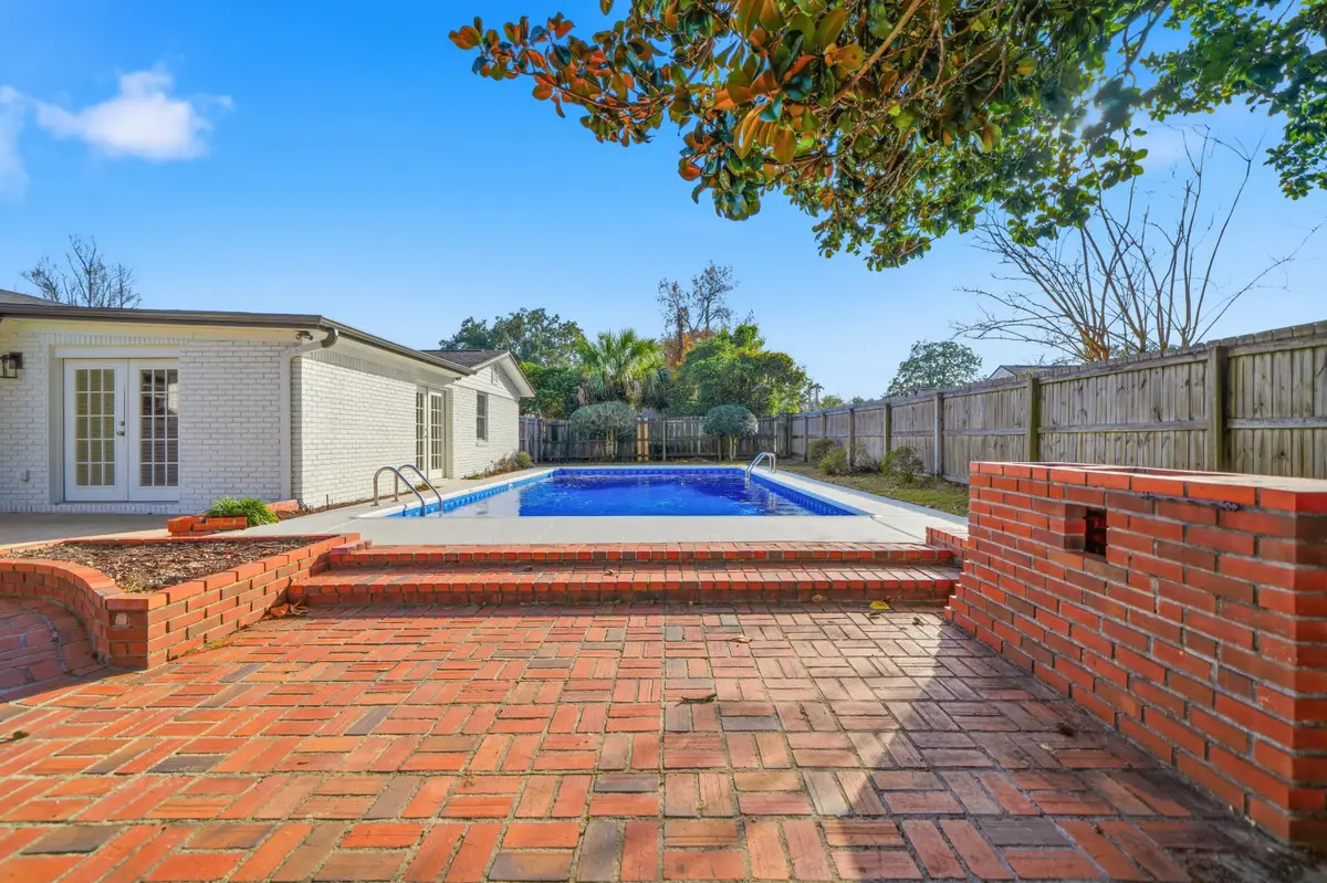 258 NW Briarwood Circle, Fort Walton Beach, FL 32548 - Image #1