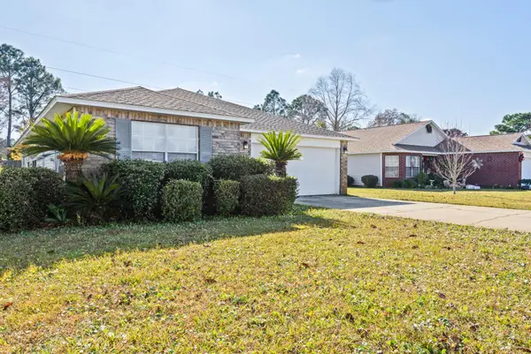 9523 Parker Place Drive, Navarre, FL 32566