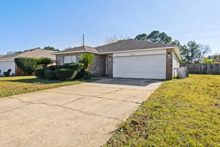 9523 Parker Place Drive, Navarre, FL 32566 - Image #2