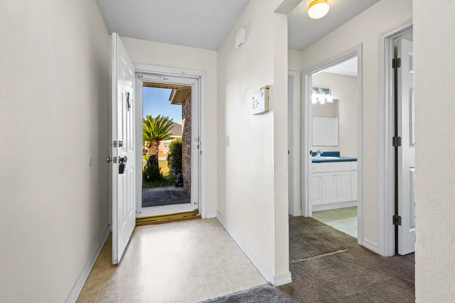 9523 Parker Place Drive, Navarre, FL 32566 - Image #3