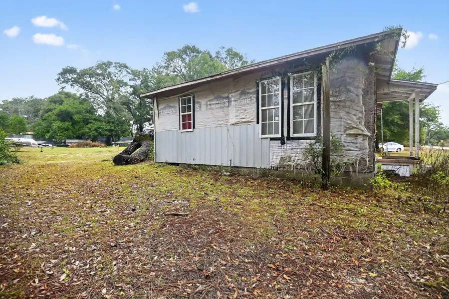 950 B Street, Crestview, FL 32536 - Image #3