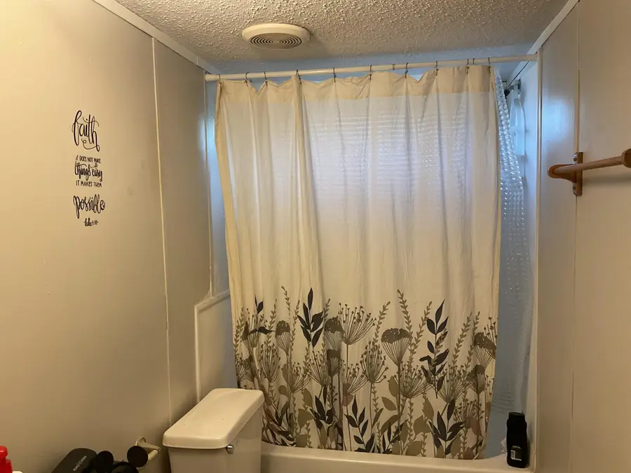 2493 4th Avenue, Alford, FL 32420 - Image #3