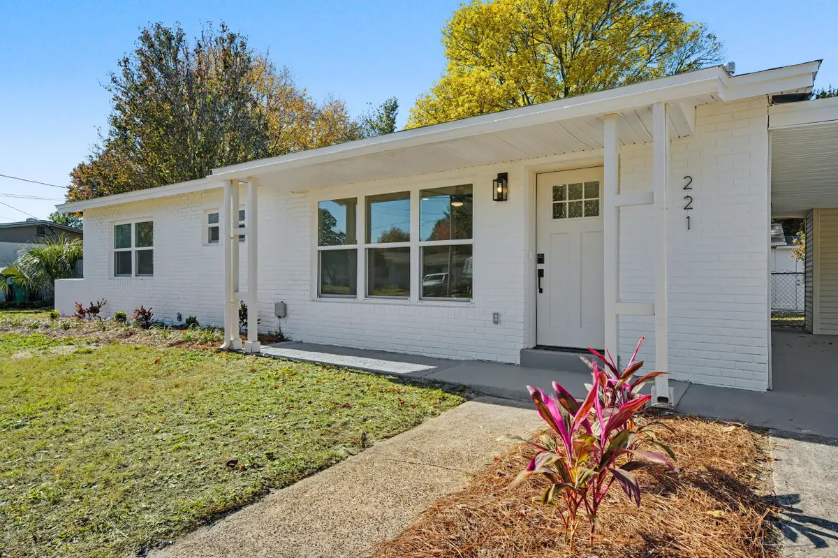 221 Destin Drive, Mary Esther, FL 32569 - Image #1