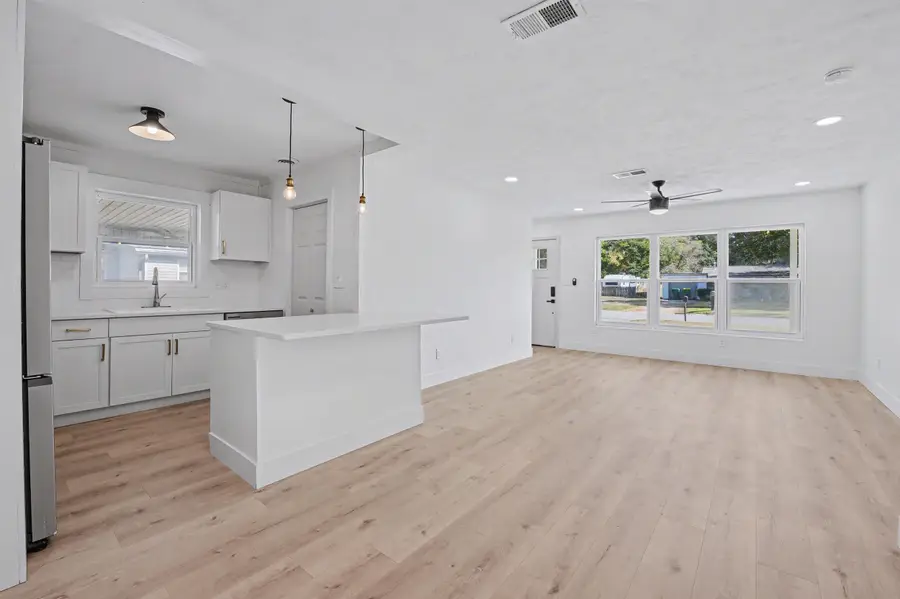 221 Destin Drive, Mary Esther, FL 32569 - Image #3