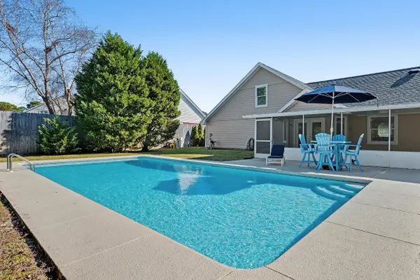 155 Long Pointe Drive, Mary Esther, FL 32569