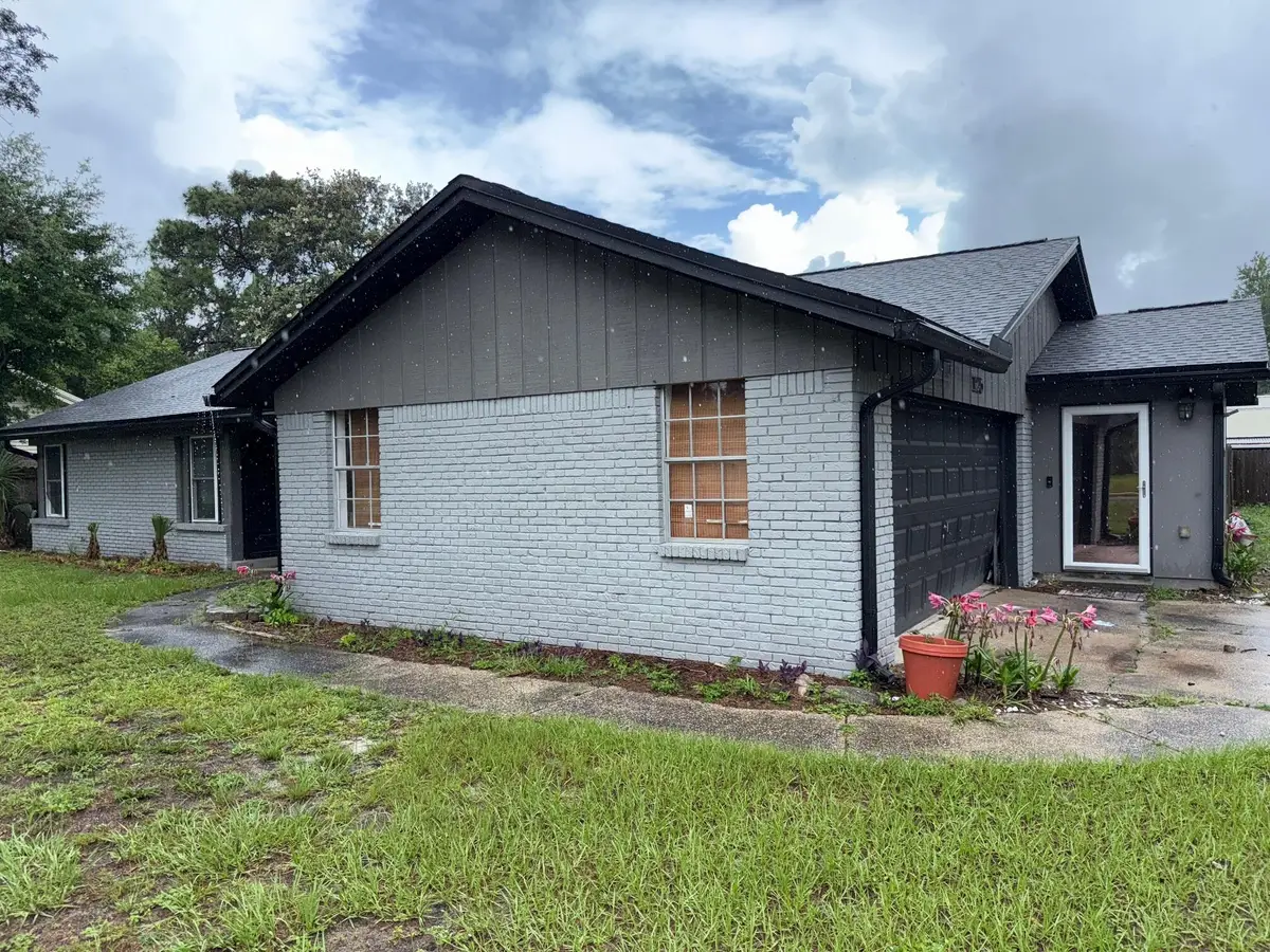 125 Newcastle Circle, Fort Walton Beach, FL 32547 - Image #1
