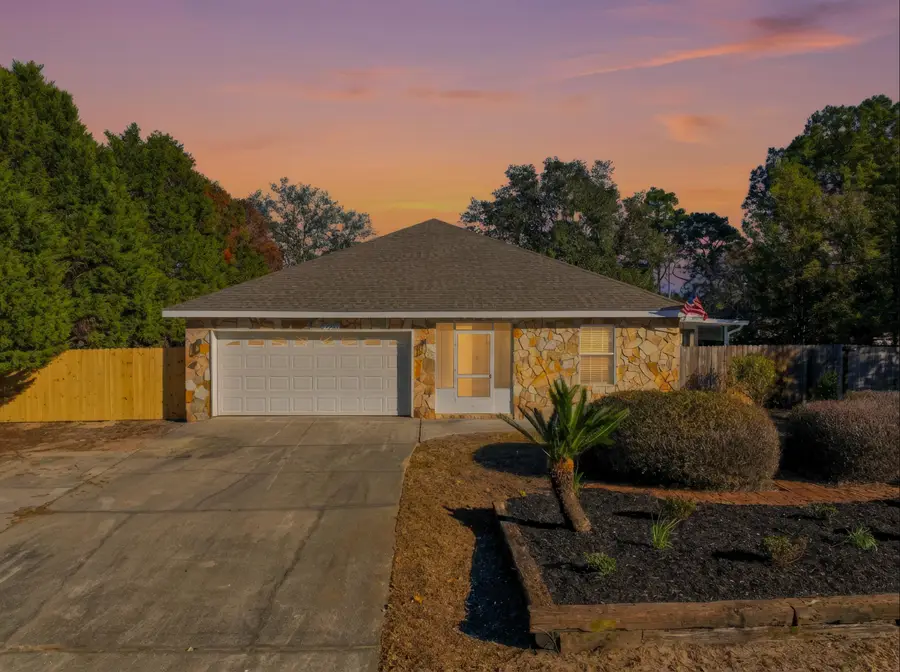 2202 Avenida De Sol, Navarre, FL 32566 - Image #2