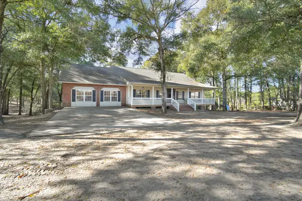 115 Steves Place Place, Crestview, FL 32536