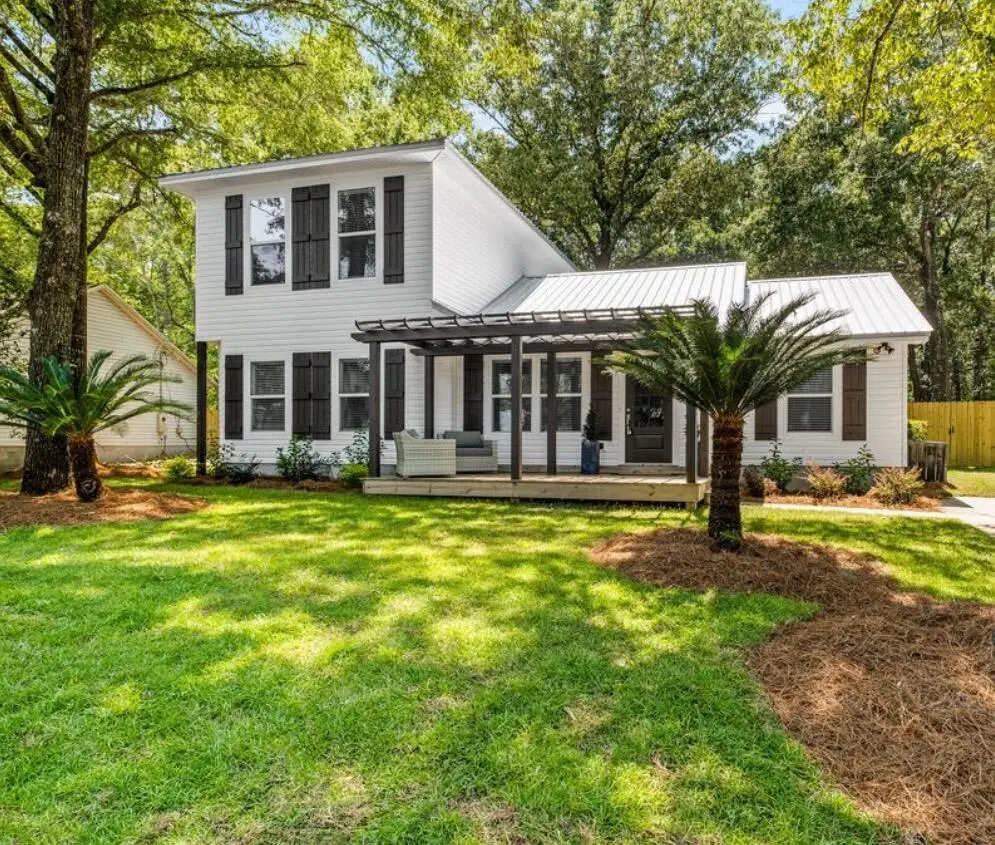 107 Beacons Bend Road, Crestview, FL 32536 - Image #1