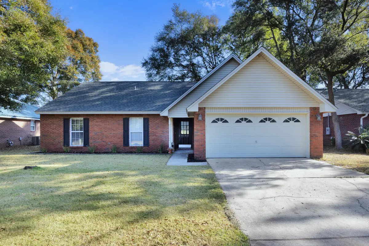 4583 Top Flight Drive, Crestview, FL 32539 - Image #1