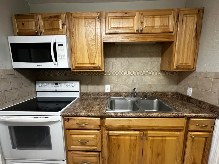 320 Okaloosa Avenue, Valparaiso, FL 32580 - Image #2