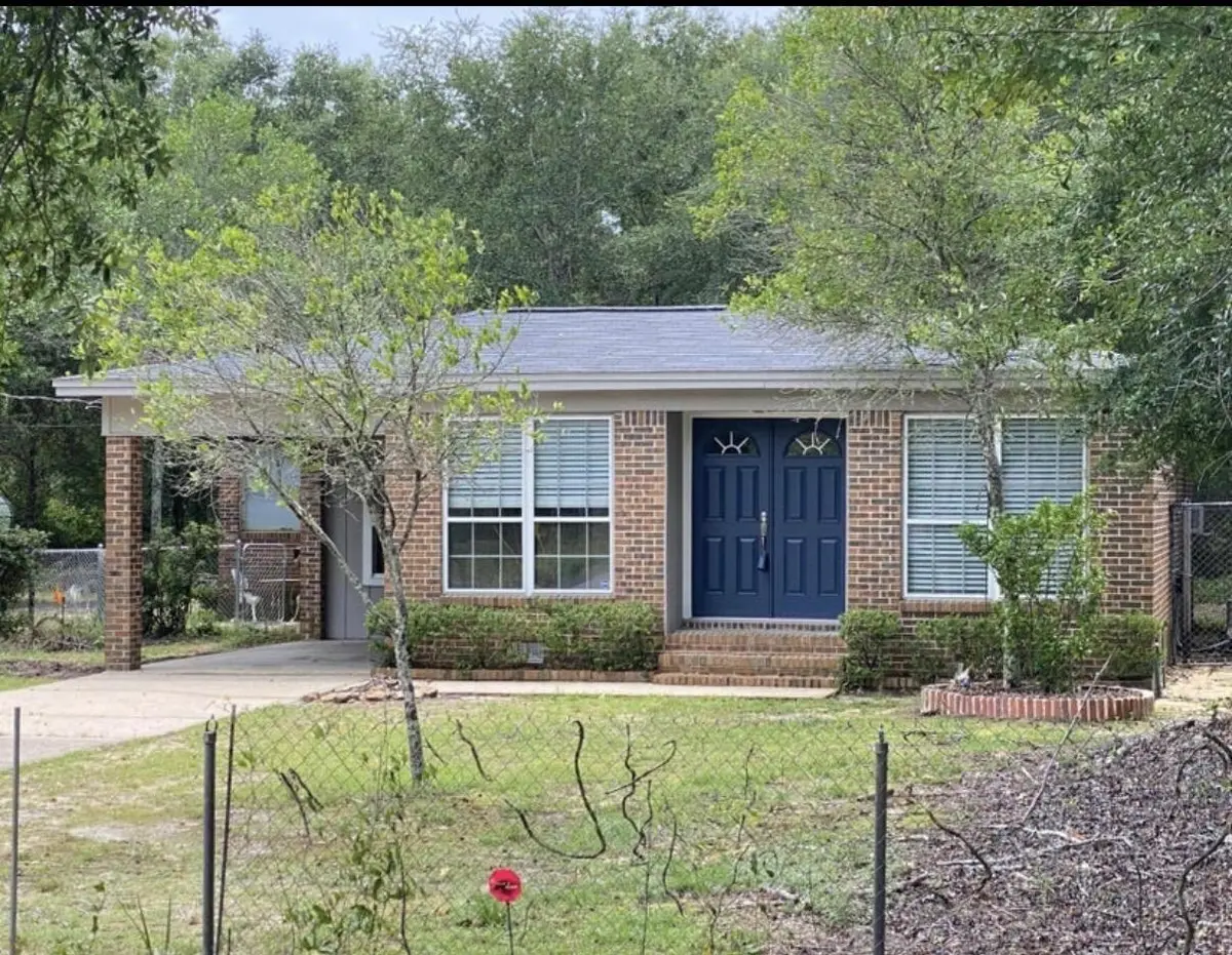 267 Grandview Ave Avenue, Valparaiso, FL 32580 - Image #1