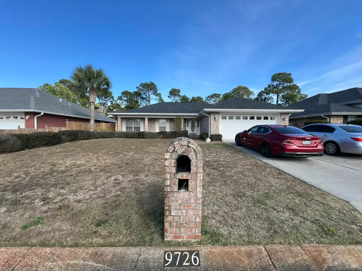 9726 Parker Lake Circle, Navarre, FL 32566 - Image #1