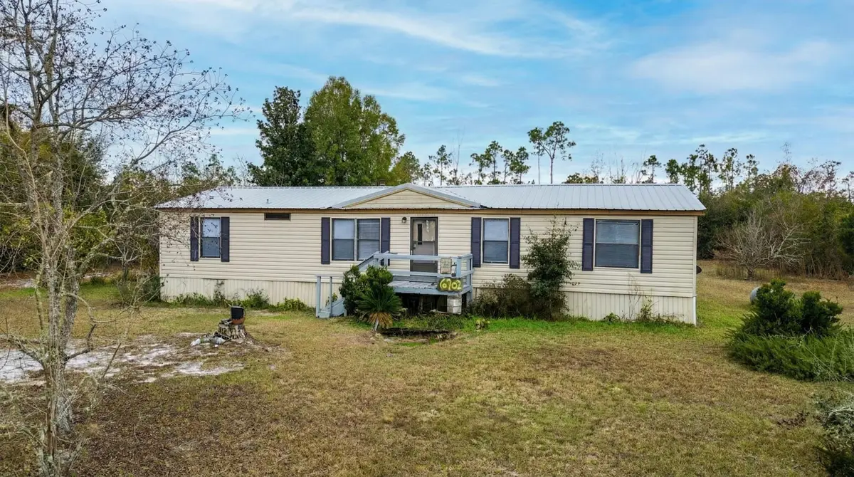 6702 Oakenshaw Drive, Youngstown, FL 32466 - Image #1