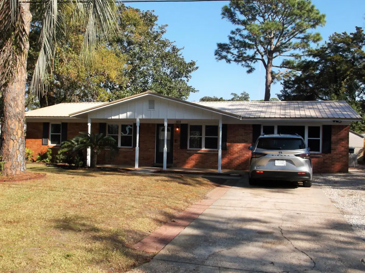 303 NW Linda Lane, Fort Walton Beach, FL 32548 - Image #1