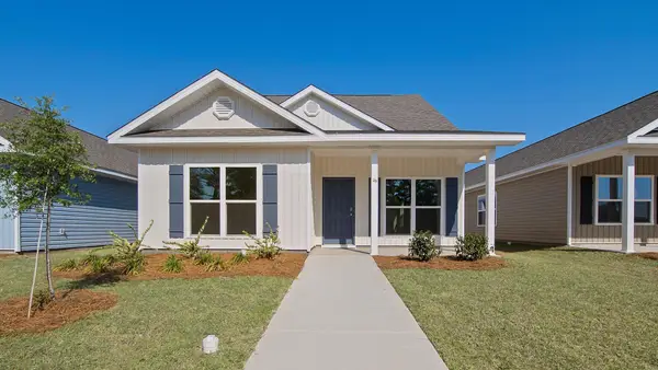 73 Longsedge Street, Freeport, FL 32439