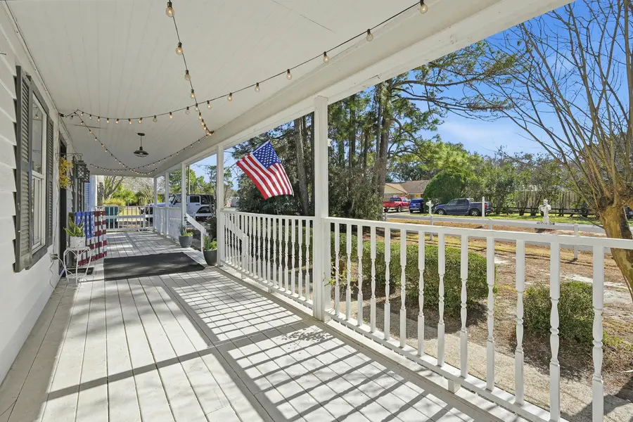 304 Wildwood Street, Mary Esther, FL 32569 - #2