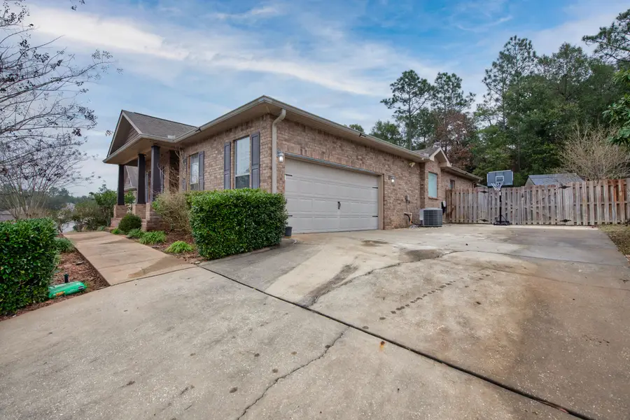 653 Red Fern Road, Crestview, FL 32536 - Image #3