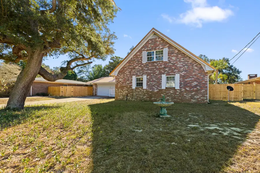 9 Elkwood Court, Shalimar, FL 32579 - Image #3