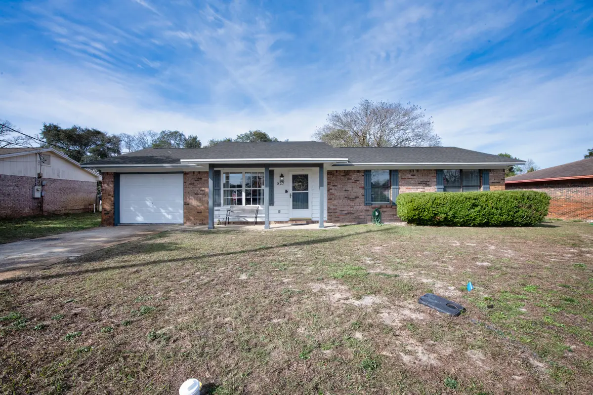 827 Blvd De L Orleans, Mary Esther, FL 32569 - Image #1