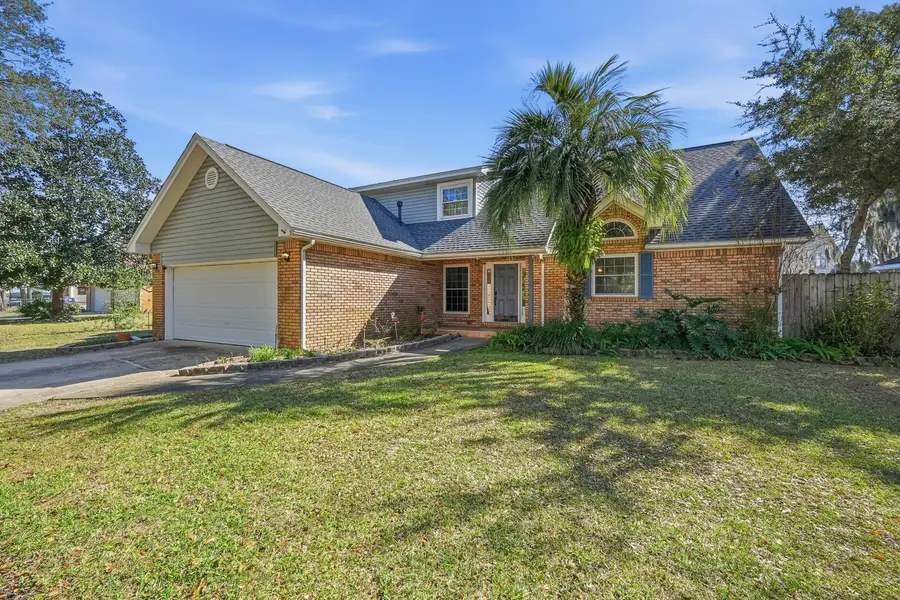 395 Jasmine Avenue, Valparaiso, FL 32580 - Image #2