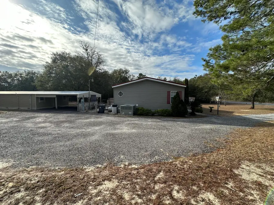 618 Oakridge Road, Defuniak Springs, FL 32433 - Image #3