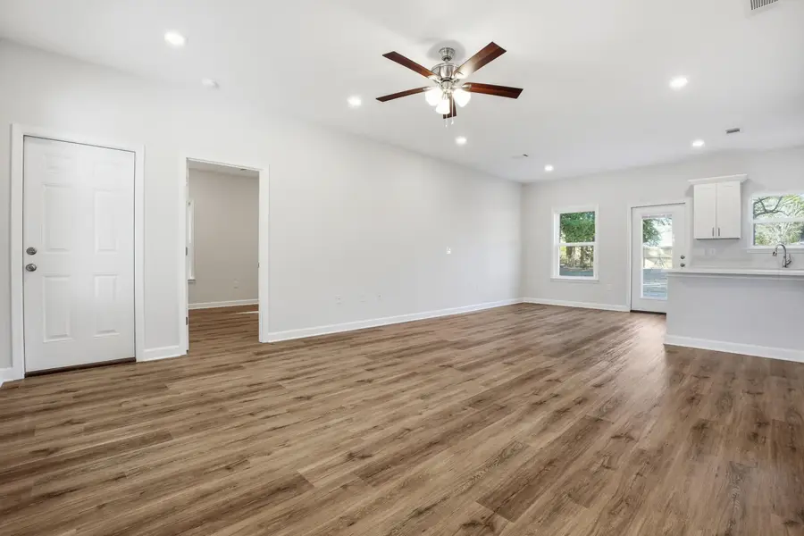 2588 Kingston Road, Crestview, FL 32536 - Image #2