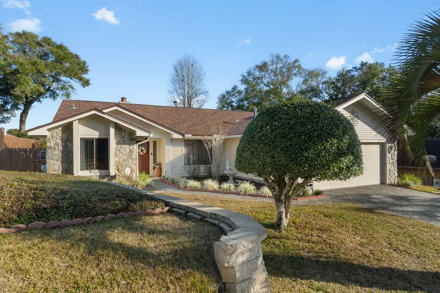 232 Yellow Pine Court, Niceville, FL 32578 - Image #2