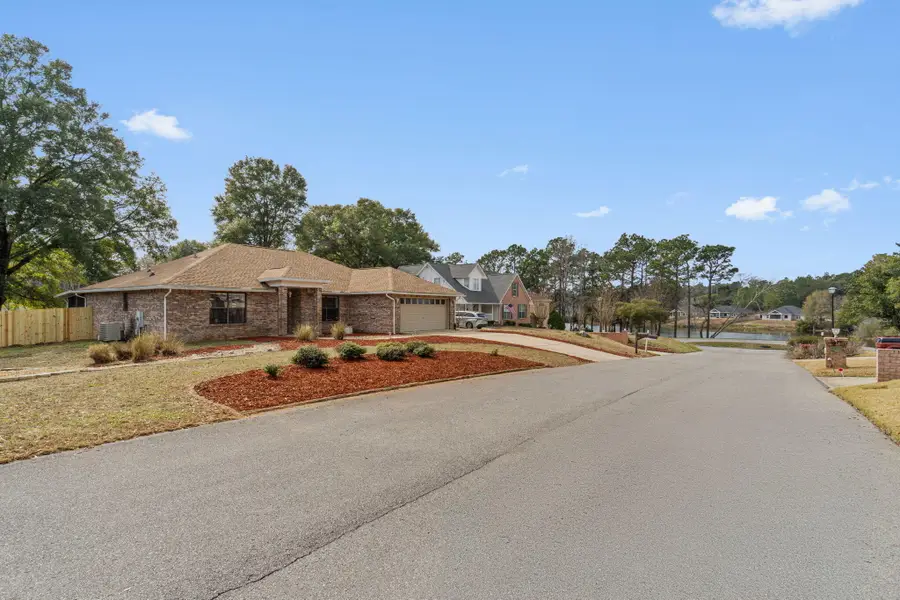 609 W Lynn Brook, Crestview, FL 32539 - Image #3