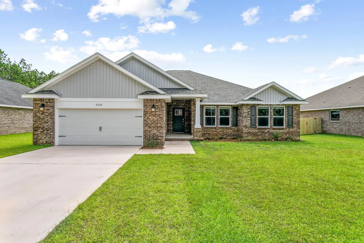 7560 Hatteras Drive, Navarre, FL 32566 - Image #1