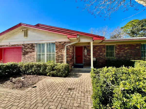 126 NE Walton Drive, Fort Walton Beach, FL 32548