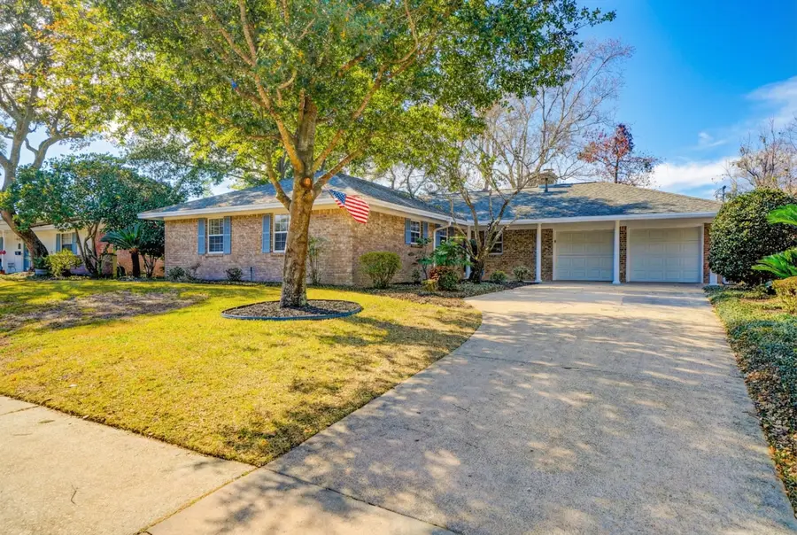 268 NW Briarwood Circle, Fort Walton Beach, FL 32548 - Image #2