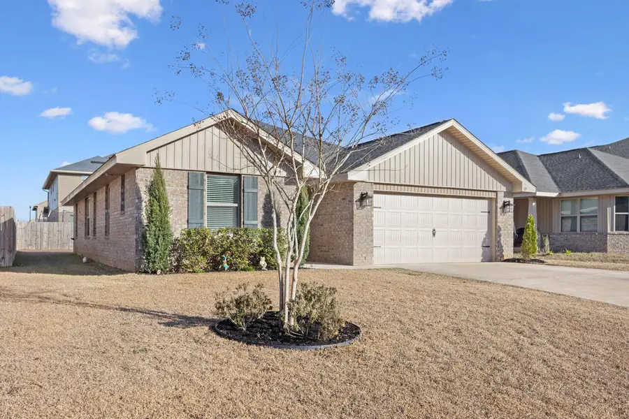 109 Ridgeway Circle, Crestview, FL 32536 - Image #2