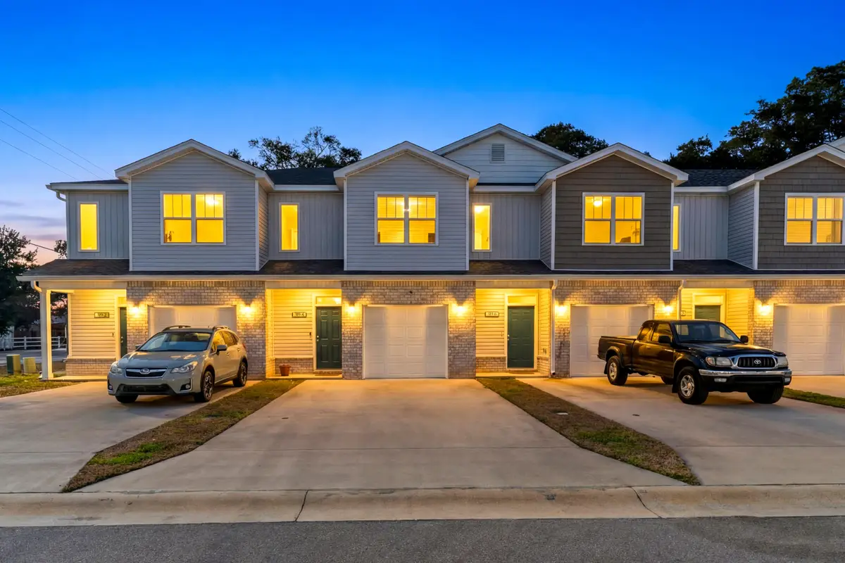 319 Carmel Drive #4, Fort Walton Beach, FL 32547 - Image #1